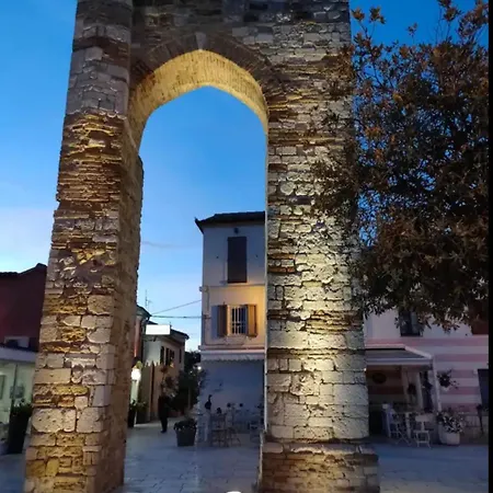 Feriepark Casa Antia, Nuovo Bilocale Con Giardino In Con Piscina Numana