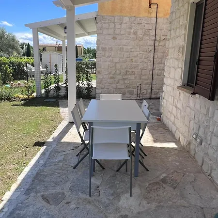 Casa Antia, Nuovo Bilocale Con Giardino In Con Piscina פארק נופש נומאנה