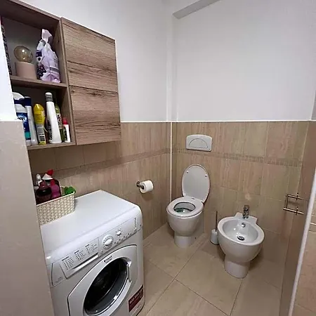 Casa Antia, Nuovo Bilocale Con Giardino In Con Piscina Feriepark