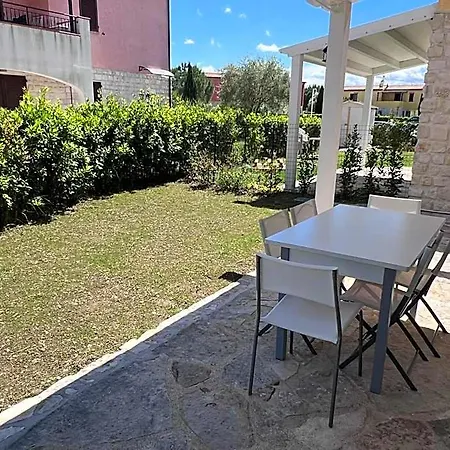 Feriepark Casa Antia, Nuovo Bilocale Con Giardino In Con Piscina Numana