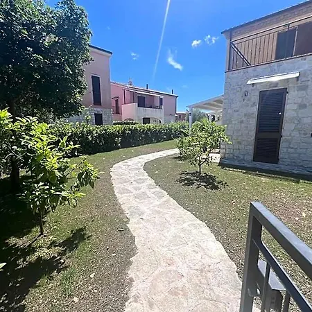 Casa Antia, Nuovo Bilocale Con Giardino In Con Piscina * Numana