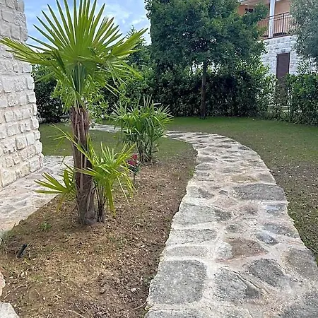 Feriepark Casa Antia, Nuovo Bilocale Con Giardino In Con Piscina Numana