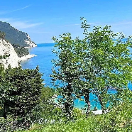 Casa Antia, Nuovo Bilocale Con Giardino In Con Piscina Feriepark