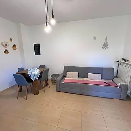 Feriepark Casa Antia, Nuovo Bilocale Con Giardino In Con Piscina *