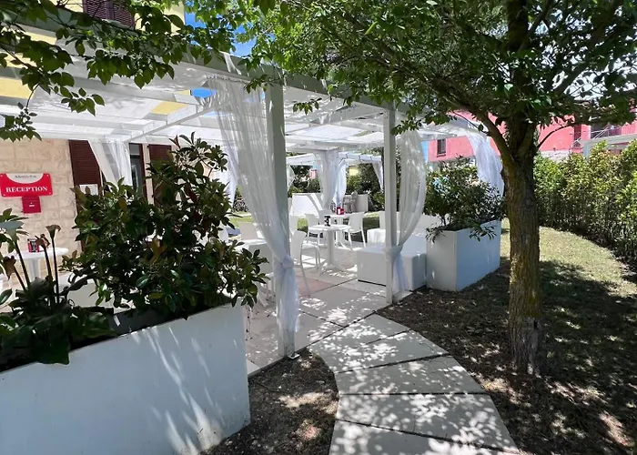 Casa Antia, Nuovo Bilocale Con Giardino In Con Piscina Parco vacanze Numana