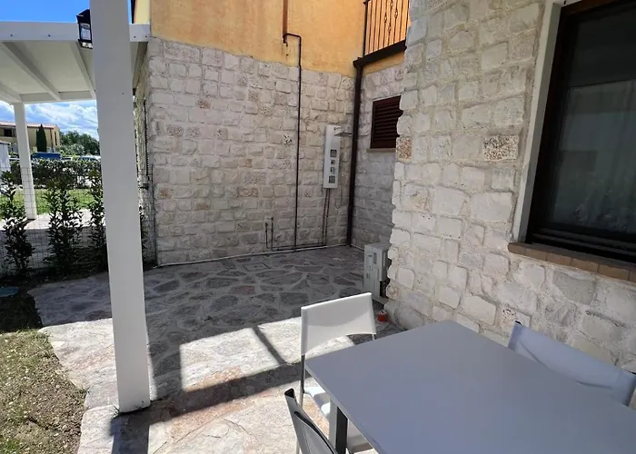 Casa Antia, Nuovo Bilocale Con Giardino In Con Piscina * Numana