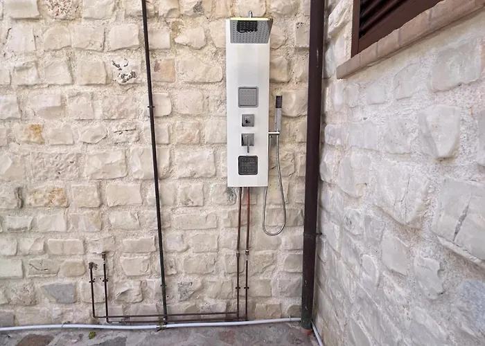 Casa Antia, Nuovo Bilocale Con Giardino In Con Piscina *