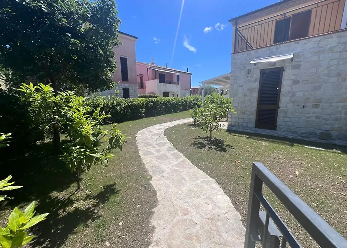 Casa Antia, Nuovo Bilocale Con Giardino In Con Piscina Parco vacanze