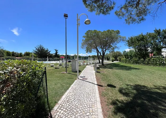 Casa Antia, Nuovo Bilocale Con Giardino In Con Piscina