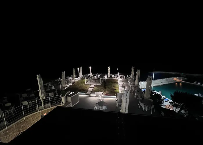 Casa Antia, Nuovo Bilocale Con Giardino In Con Piscina Numana