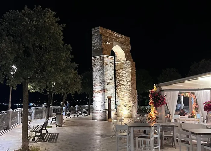 Parco vacanze Casa Antia, Nuovo Bilocale Con Giardino In Con Piscina *