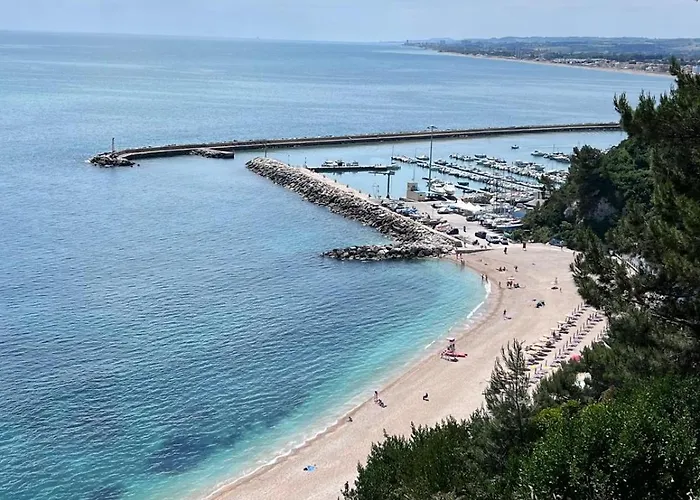 Casa Antia, Nuovo Bilocale Con Giardino In Con Piscina *